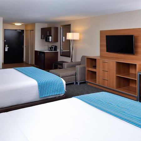Holiday Inn Hotel & Suites Edmonton Airport Conference Centre By Ihg Nisku Exterior foto
