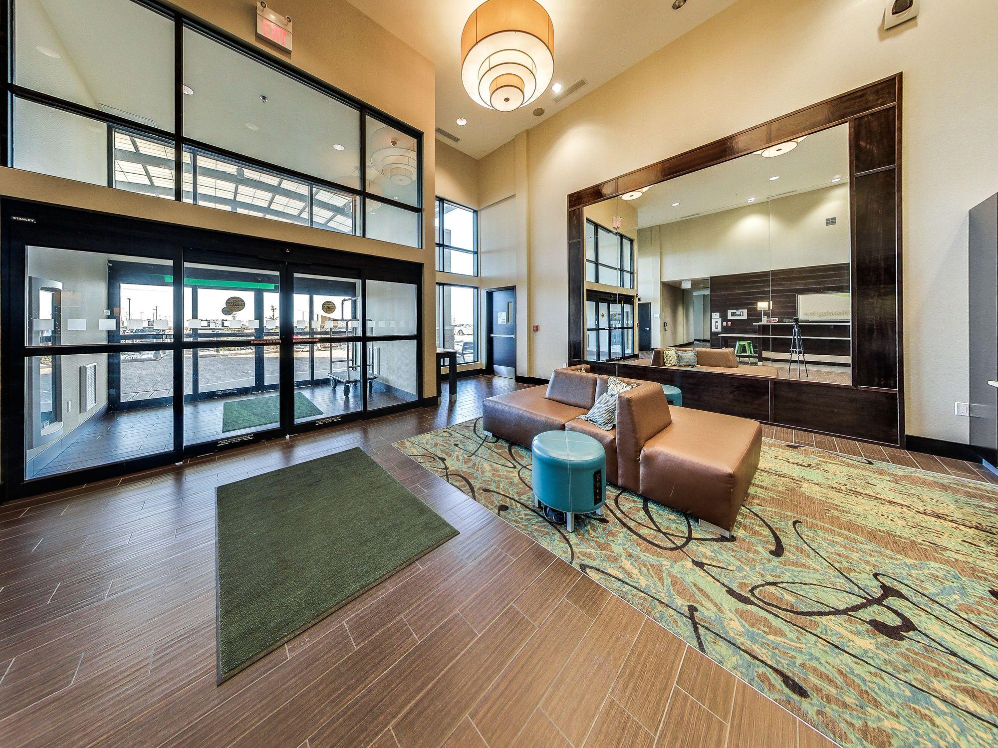 Holiday Inn Hotel & Suites Edmonton Airport Conference Centre By Ihg Nisku Exterior foto